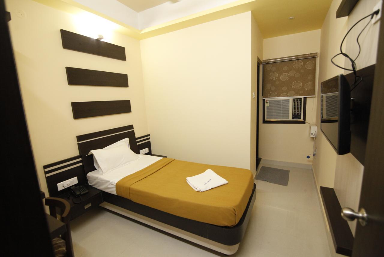 Hotel Kasi Inn Thanjavur Exterior photo